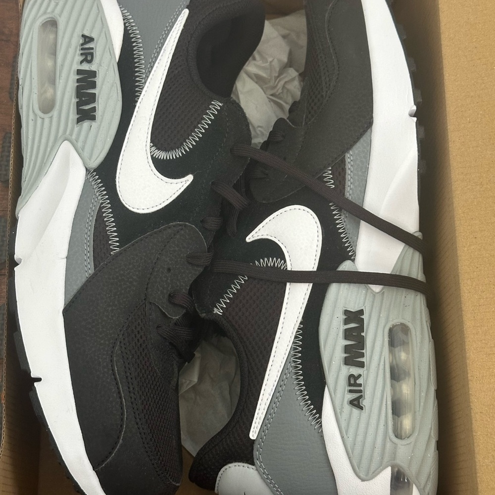 Nike Air Max Excee Men's size 13 New